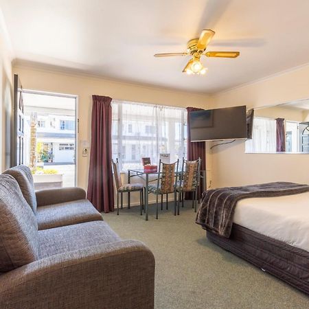 Asure Prince Motor Lodge Таупо Екстер'єр фото